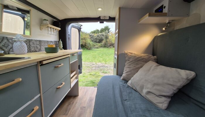amenagement 2 personnes avec lit peigne